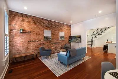 Image de Spacious Home by the Water in Fells Point