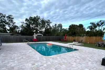 Image de This house is a 2 bedroom(s), 1 bathrooms, located in Venice, Fl.