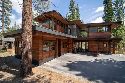 Image de Prime Vista at Martis Camp -Tahoe Getaways Monthly Rental, Pet Friendly, Media Room