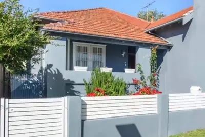 Image de Sun filled 2 bedroom house close to Bondi Beach