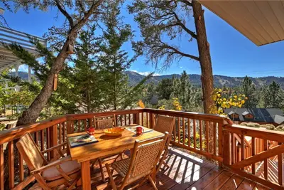 Image de Bella Montana by Destination Big Bear: Mountain Views! Game Room! Short Drive to Bear Mountain Ski Resort!