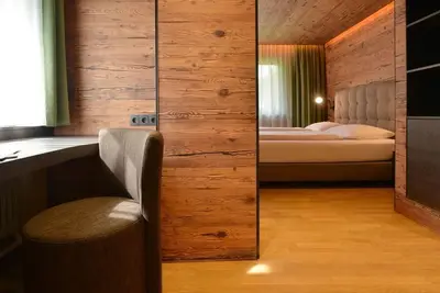 Image de Double room, shower, Wc, deluxe with half board - Landhotel Gressenbauer