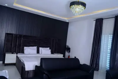 Image de Cozy 5-Bedroom Terrace with garden view in Abuja
