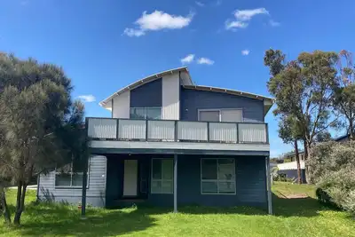 Image de The Blue House -Spacious and comfortable beach house