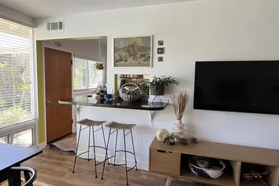 Image de Danish Modern Condo with Natural Light and Plants