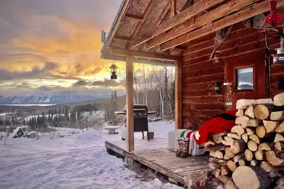 Image de Cozy off the grid cabin with stunning view