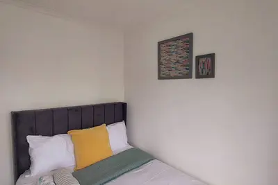 Image de Cosy 3 bed home near Leeds Bradford airport