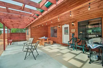Image de Fire Pit, Fenced Yard: Overgaard Cabin Near Hiking