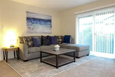 Image de Cozy And Private 2B1b Apartment Near Hi-Tech Co.