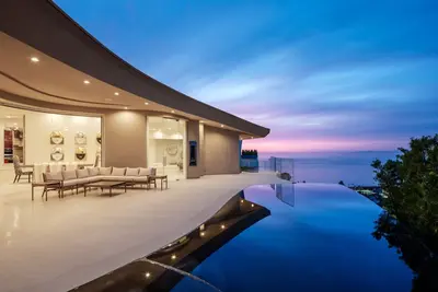 Image de Private Estate in La Jolla w/ Infinity Pool, Panoramic Ocean Views & Gym