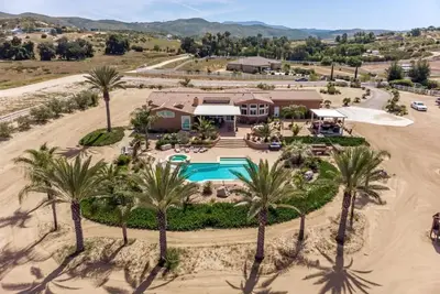 Image de Beautiful Villa located in Temecula Wine Country