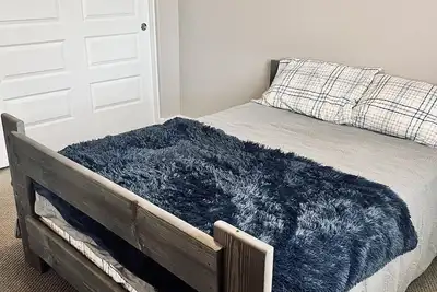 Image de Location Location! ! ! 5 Bed 3 Bath Home