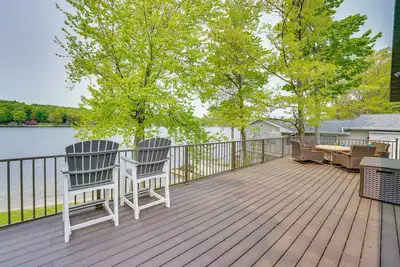 Image de Family Home on Crystal Lake w\/ Private Beach!