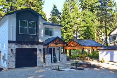Image de Lux cabin on the golf course+hot tub+gas fireplace+Ev Charger