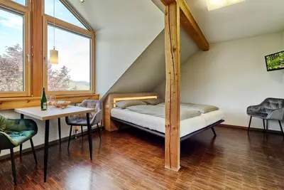 Image de Apartment 2 - Schumann Winery