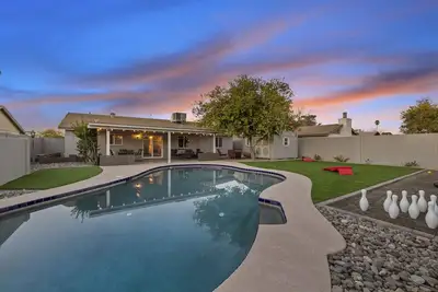 Four Queens Inn ~No Cleaning Fee~ Near Airport/Asu