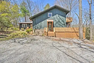 Image de Beautiful Mountain Cabin next to Glen Falls!