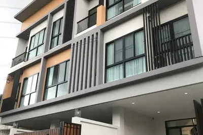 Image de Newly Townhouse in Huai Khwang W\/ 4 King Beds