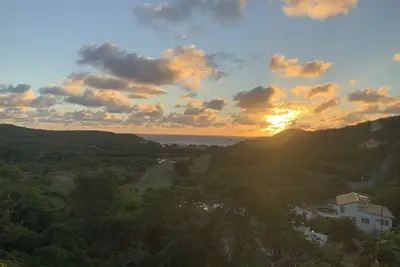 Image de Amazing 3 Br Villa with fantastic views- 3 min from the beach!