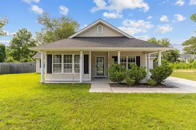 Image de Coast Away Cottage. 1-story home - No Pet Fees! ! ! ! 10 minutes from the Beach! !
