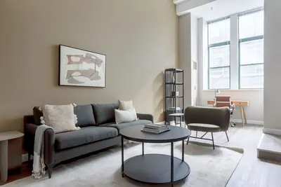 Serene Central Square 2br nr T, by Blueground