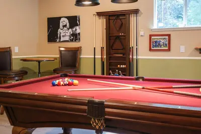Image de The Knotty Pine, Hot Tub, Ev Charger, Rec Room, Pets ok
