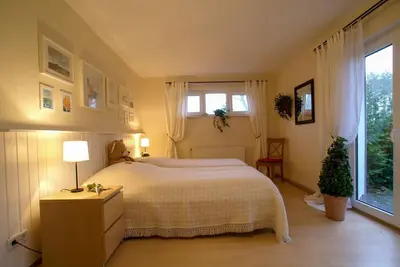 Image de Großzügige, Gemütliche Ferienwohnung für bis zu 6 Personen mit 3 Terrassen - Haus Wexler