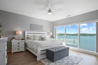 Image de Serene Waterscape Ozark Getaway - Grill & BoatSlip