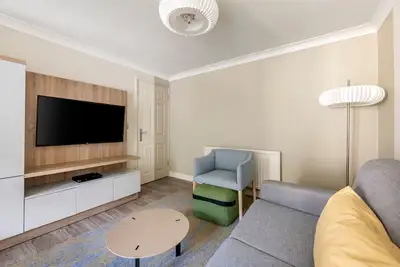Image de 1-Bed Apartment | Countryside Resort | Sleeps 3