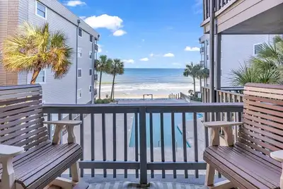 Image de *15% Off New Bookings for Stays through 2025*