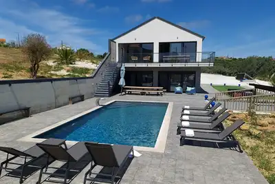 Image de The long Barn Ericeira cascade pool\/sunken outdoor lounge, walk to beach (18)