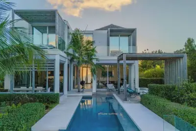 Image de Modern villa-Canalfront w/private pool and firepits