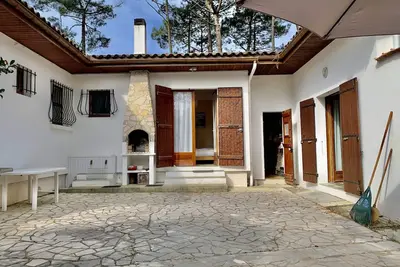 Image de Maison de vacances à Petit Piquey, 4 chambres avec terrasse et un grand jardin