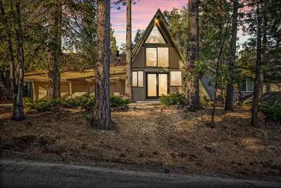 Image de Amazing A Frame w/ Gorgeous Views of Bear Mountain + Spa
