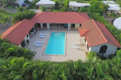 Image de 2bd villa private pool/cable Tv/WiFi, guest-friendly, near Sosua