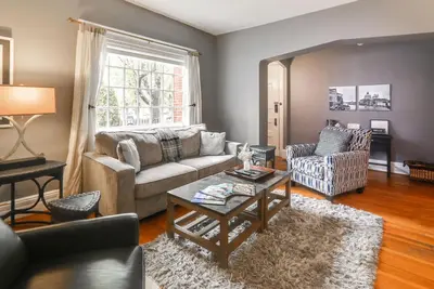 Image de Lovely 2 bdrm w patio overlooking Bidwell Park!