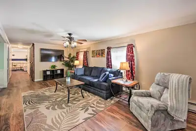 Image de Lovely Moshannon Ground Apartment w/ Fire Pit