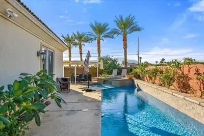 Image de Desert Living 3 Bedroom House with Pool/spa!
