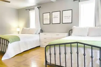 Image de Historic Rooming House | Wi-Fi | Work or Leisure
