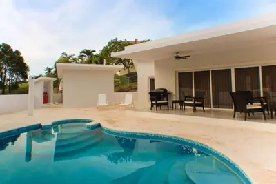Image de Luxury 2-bedroom villa in gated Sosua residence: internet, cable Tv, pool