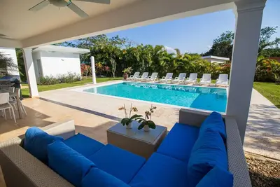 Image de A weekend with chicas in the Caribbean…