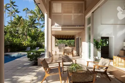 Island Style Elegance on a Beach Access