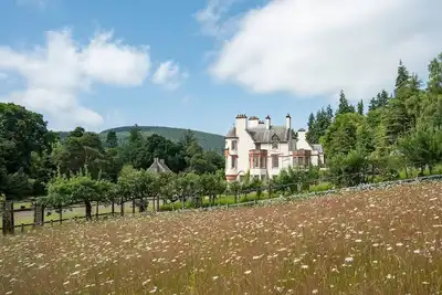 Image de Fairnilee House - sleeps 16 guests in 6 bedrooms
