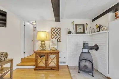 Image de Blue Haven Cottage-Close to Beach!