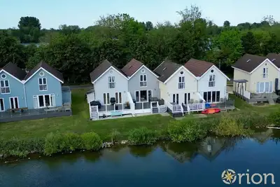 Image de Spring Lake 14, Lakeside Retreat