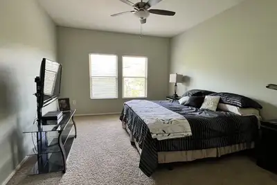 Image de Beautiful, spacious modern condo close to Tpc and Nfl Stadium