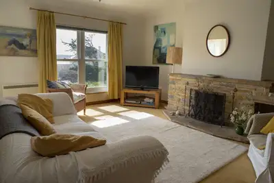 Image de 3 Linkside House, Thurlestone in S. Devon, ground floor apartment beaches nearby