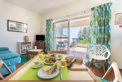 Image de Maison de vacances \"Formosa Beach\" avec vue sur la mer, terrasses et Wi-Fi.