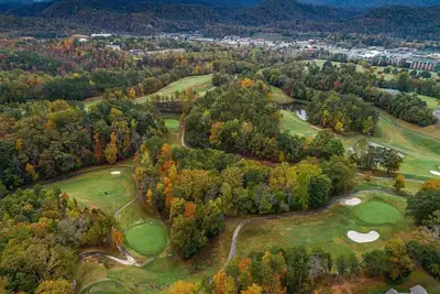 Image de Cozy 2br W Hot Tub & Arcade Near Dollywood!