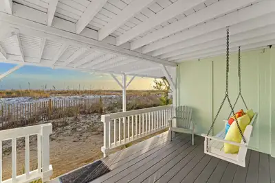Image de Gulf Front Townhome, Downtown Destin!